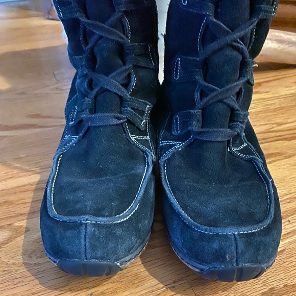 Timberland Women's Suede Boots - Picture 5 of 9